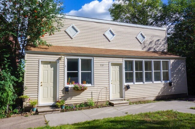 Primary Photo - 820 W 4th St