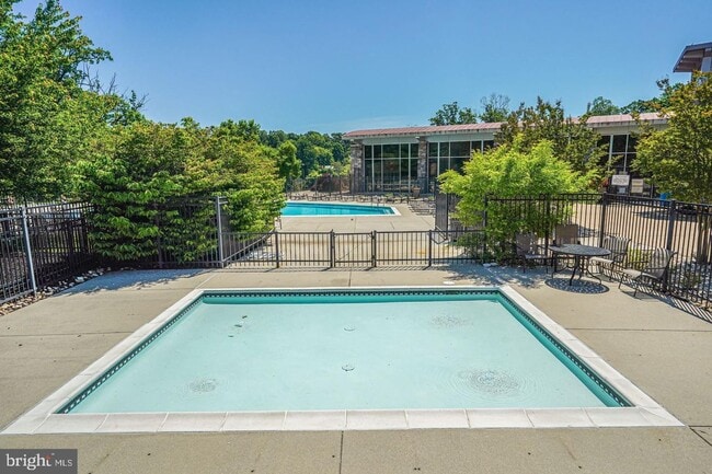 Building Photo - Welcome to Potomac Club—an amenity-packed, gated community!