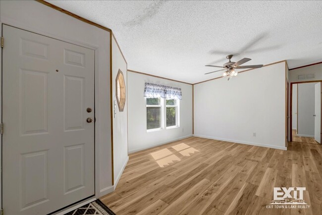 Building Photo - Newly Remodeled 3 Bedroom, 2 Bath Home!