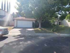 Building Photo - Summerfield Subdivision.