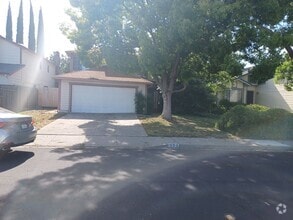 Building Photo - Summerfield Subdivision.