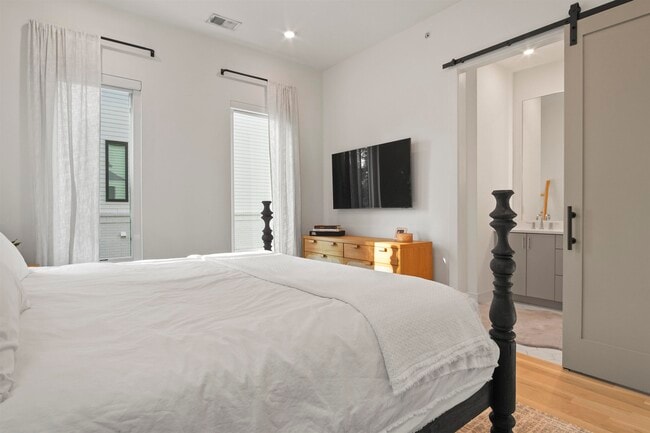 Building Photo - 2347 Hosea L Williams Dr NE