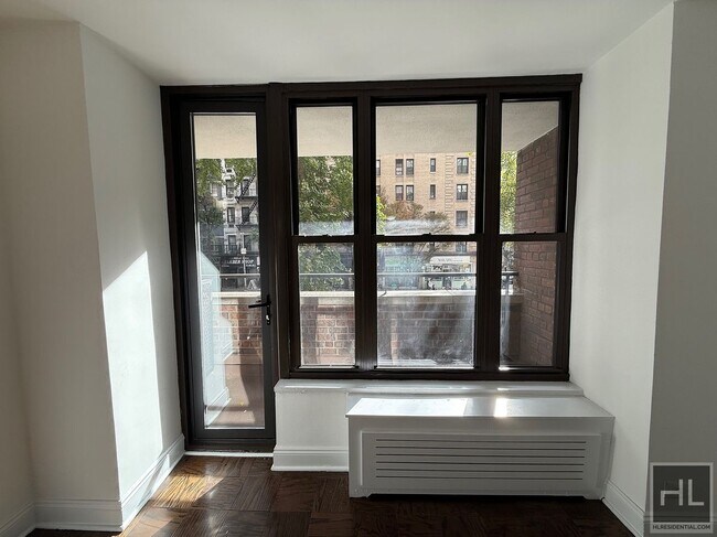 Building Photo - EAST 35 STREET