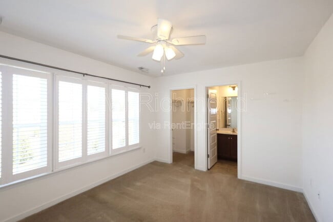 Building Photo - 12005 Rubystone Dr