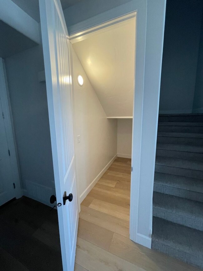 Building Photo - Italian Villages | 3-Bedroom Townhome