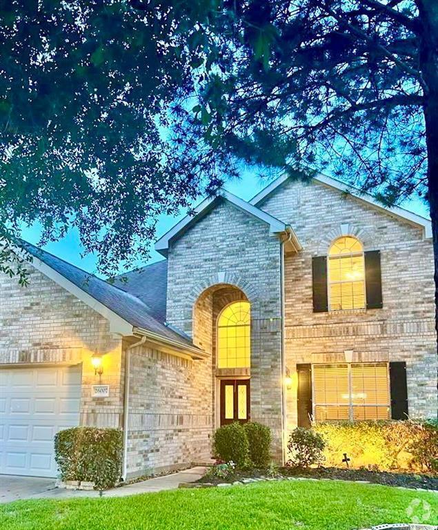 Building Photo - 26007 Trailcliff Ct