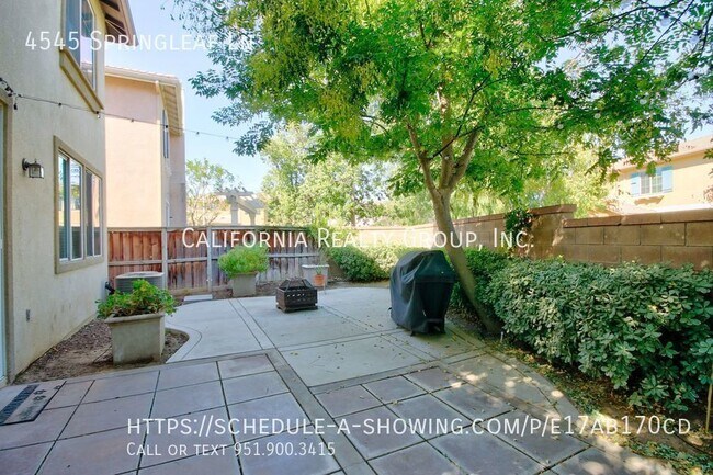 Building Photo - 4545 springleaf Ln