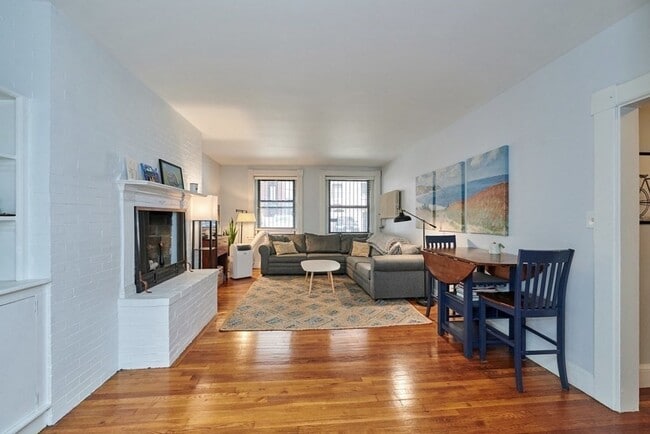 Building Photo - 183 Marlborough St