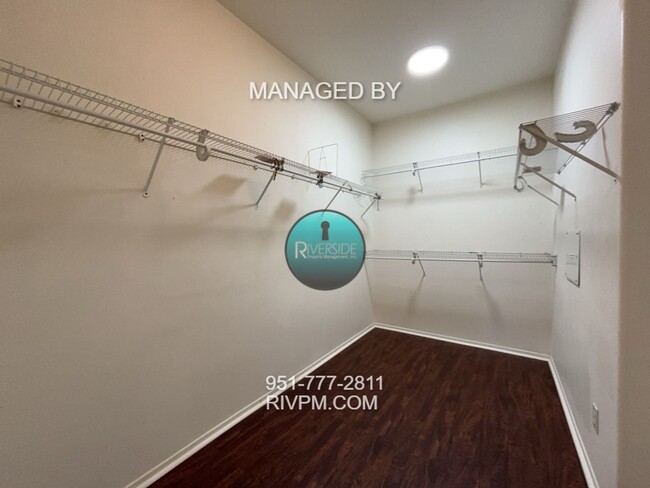 Building Photo - FOR RENT STUNNING 4-BEDROOM HOME IN RIVERS...