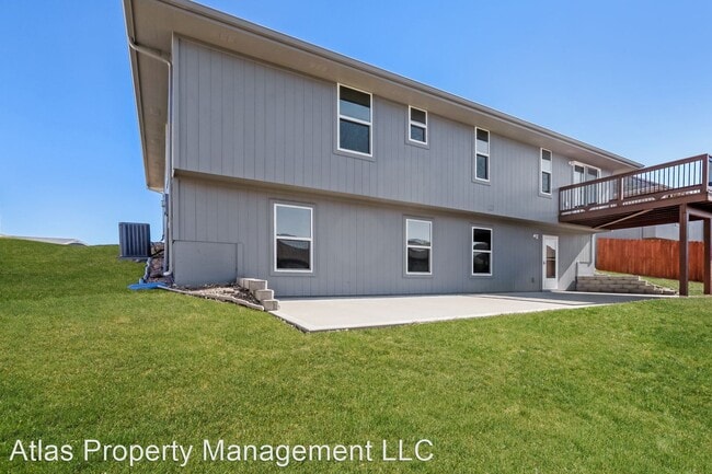 Building Photo - 4 br, 3 bath House - 16910 Meadow Creek Court