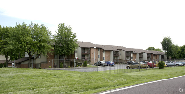 Primary Photo - Kendelwood Place Apartments
