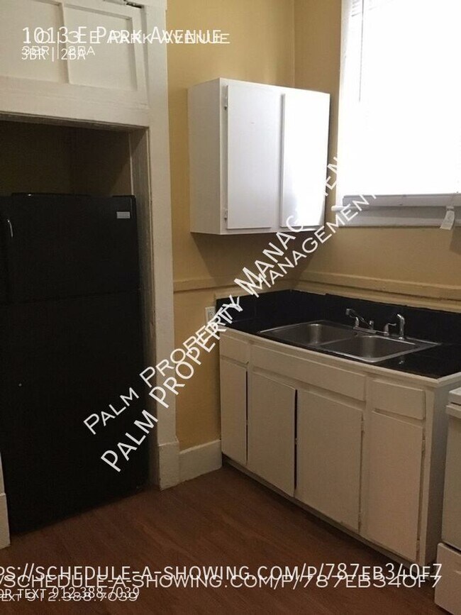 Building Photo - 1013 E Park Ave