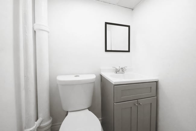 Building Photo - 45 Jackson St