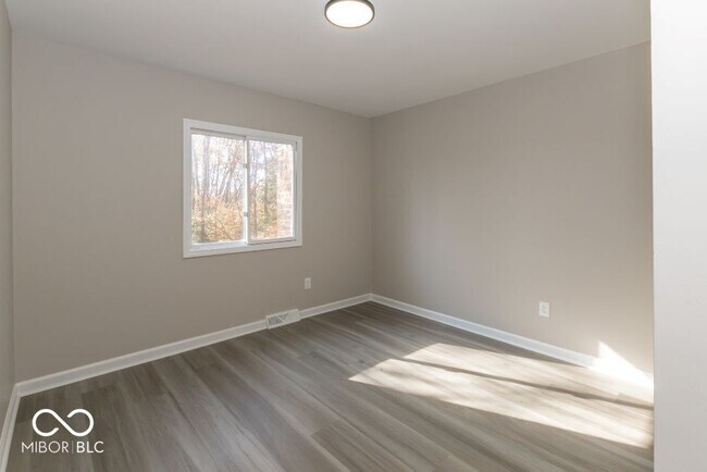 Building Photo - 1605 Cool Creek Dr