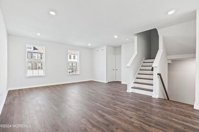 Building Photo - 41 Wembley Wy