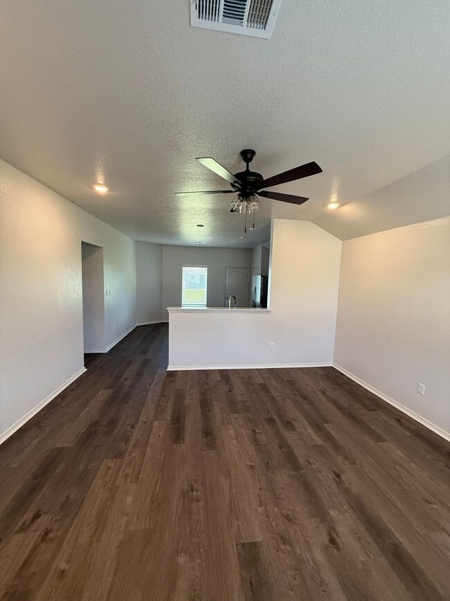 Building Photo - *4 Weeks Rent FREE!* BRAND NEW Three Bedroom | Two Bathroom Home in Vilonia