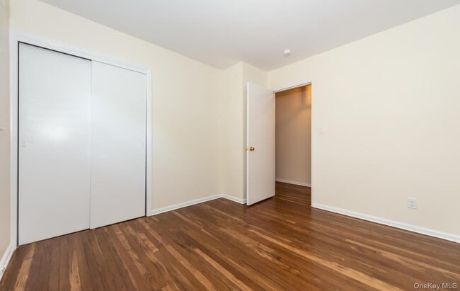 Building Photo - 53 East Dr