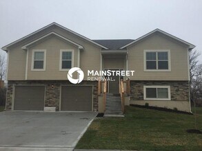 Building Photo - 4 Bedroom Pet-Friendly Home in Louisburg, KS with Main Street Renewal