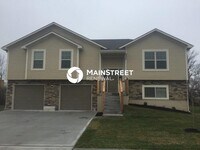 Building Photo - 4 Bedroom Pet-Friendly Home in Louisburg, KS with Main Street Renewal