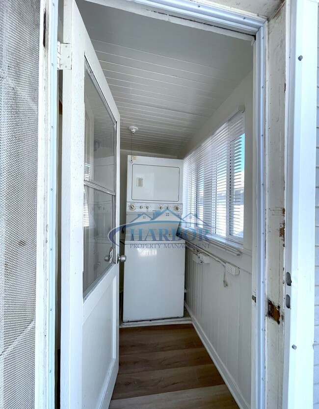 Building Photo - Beautiful 3-Bedroom Home with Spacious Liv...