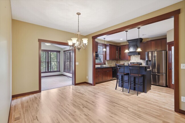 Building Photo - 14272 Grantaire Ln N