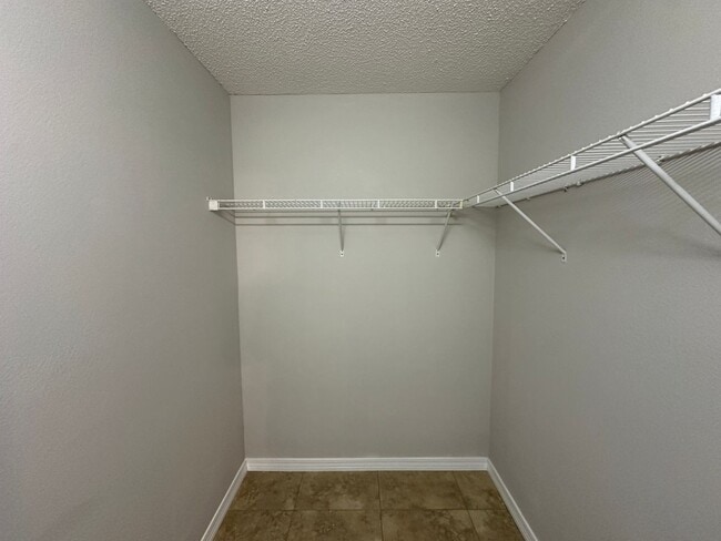 Building Photo - 2 bedroom 2 bath cottage home for rent in Hampton Lakes!
