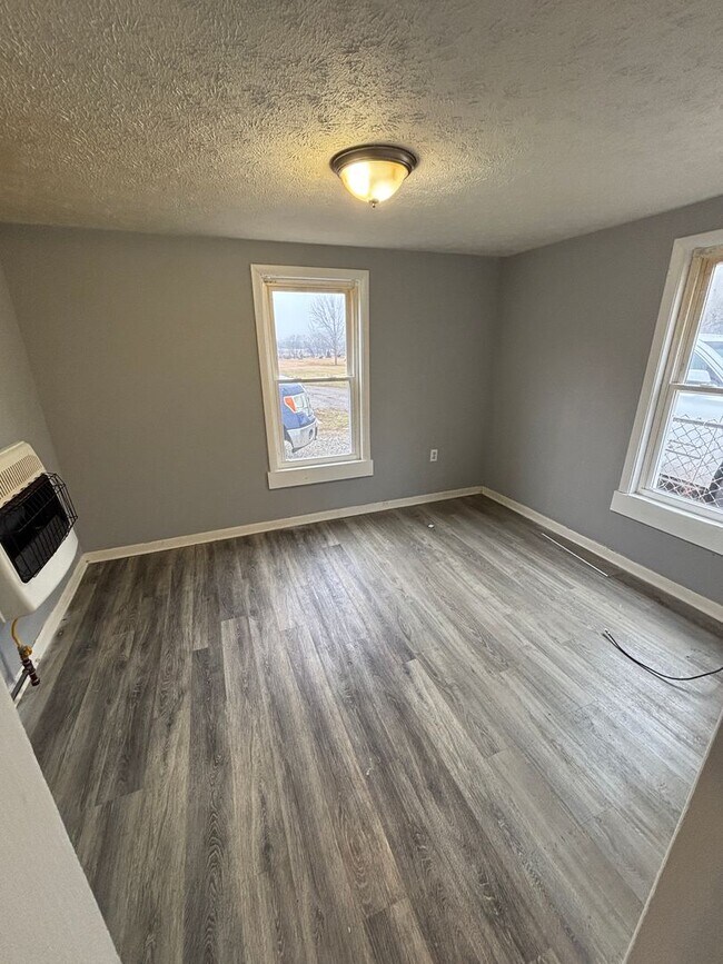 Building Photo - 122 Hayward St