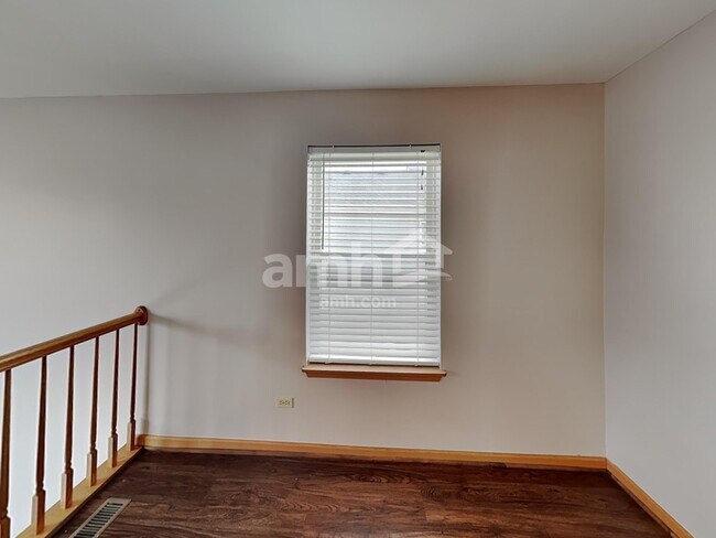 Building Photo - 1907 Arbor Falls Dr