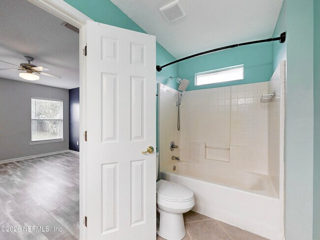 Building Photo - 2084 Frogmore Dr