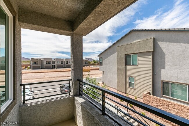 Building Photo - 1035 Valeria Rdg Ln