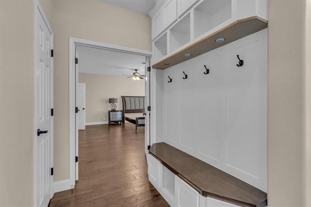 Building Photo - 754 Monterey Dr