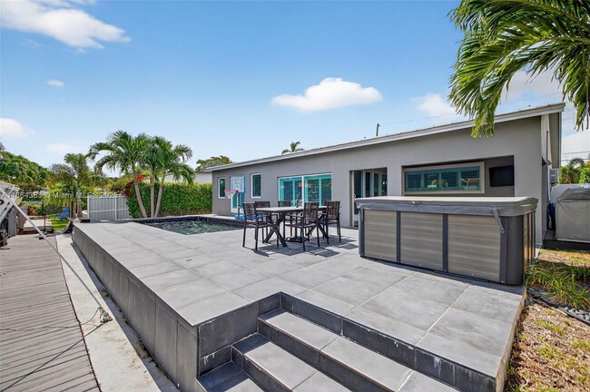 Building Photo - 1009 Tangelo Isle