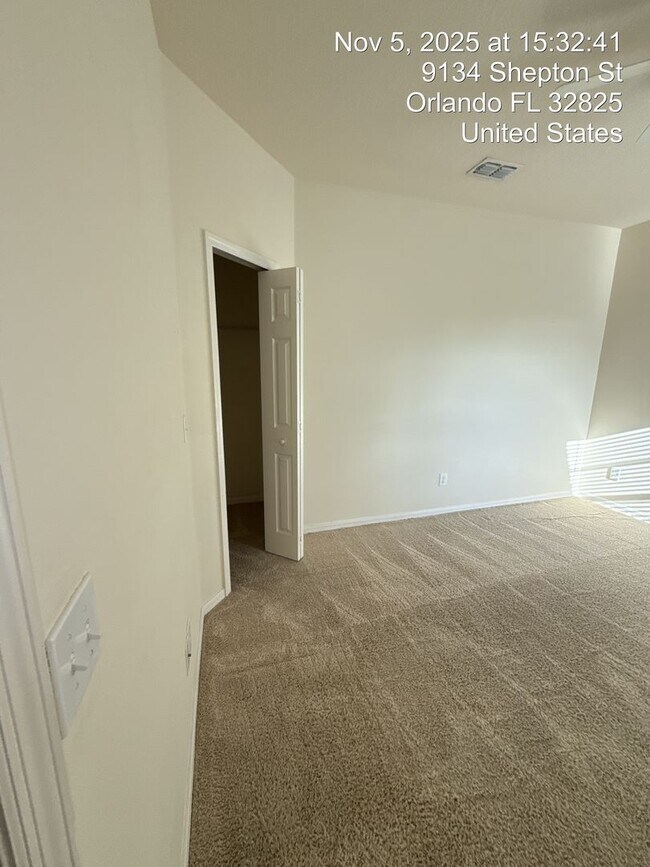 Building Photo - 9134 Shepton St