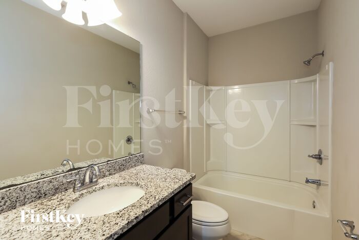Building Photo - 1141 Laurel Valley Dr