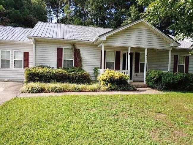 Building Photo - Fantastic 3bd/2ba home! Let yourself in!