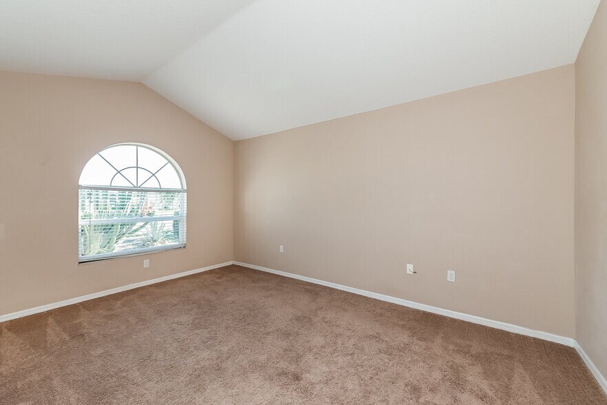 Building Photo - 3027 58th Terrace E