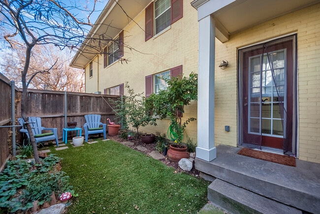 Building Photo - 4710 Bradford Dr