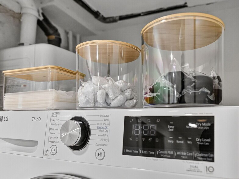 Building Photo - 359 Broadway