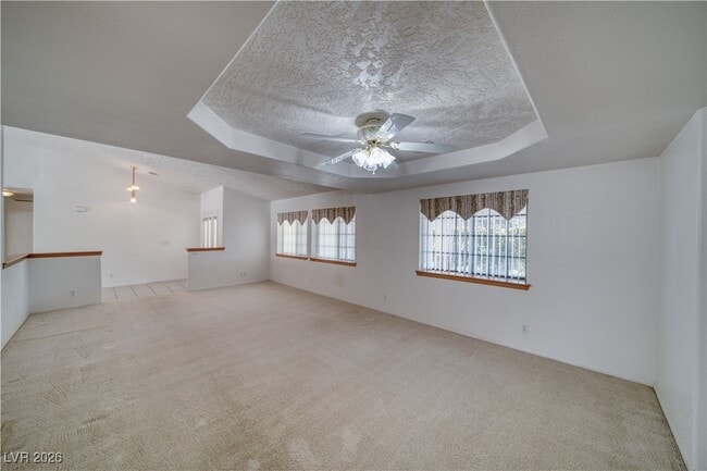 Building Photo - 3011 Pebble Beach Ave