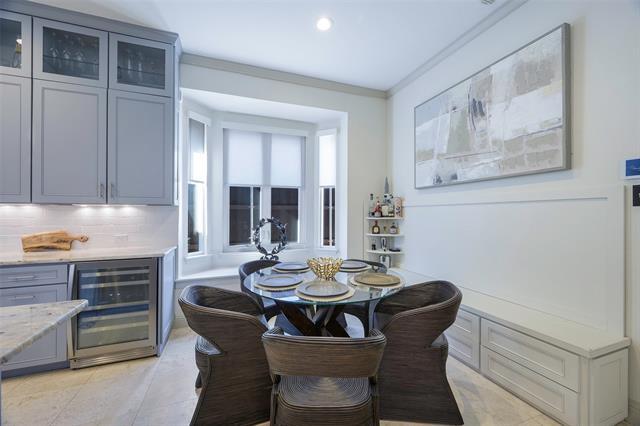 Building Photo - 5913 Hempstead Dr