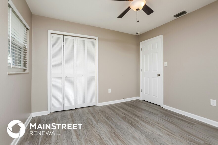 Building Photo - 511 S Simpson St