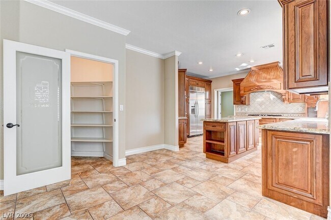 Building Photo - 2312 Silver Bluff Ct