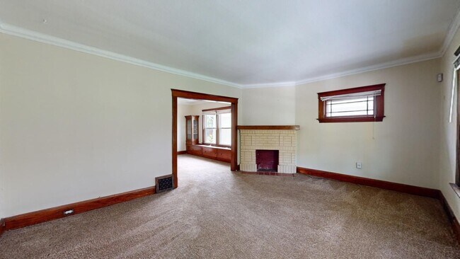 Building Photo - 1285 Cranford Ave