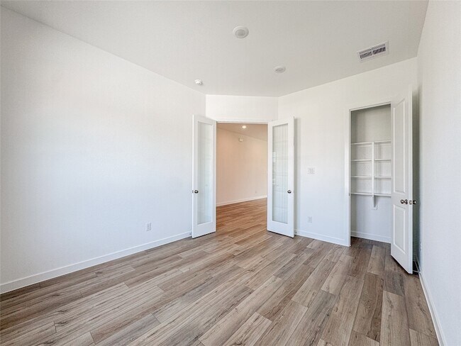 Building Photo - 30939 Spring Lily Wy