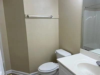 Building Photo - Home For Rent