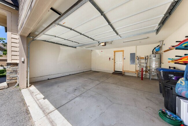 Building Photo - 10101 Kudu Ct