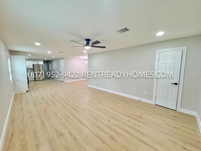 Building Photo - 1416 Fairbanks St