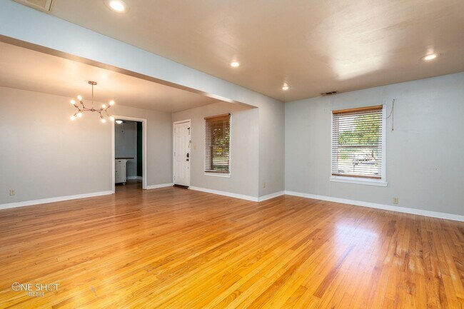 Building Photo - 1333 Amarillo St