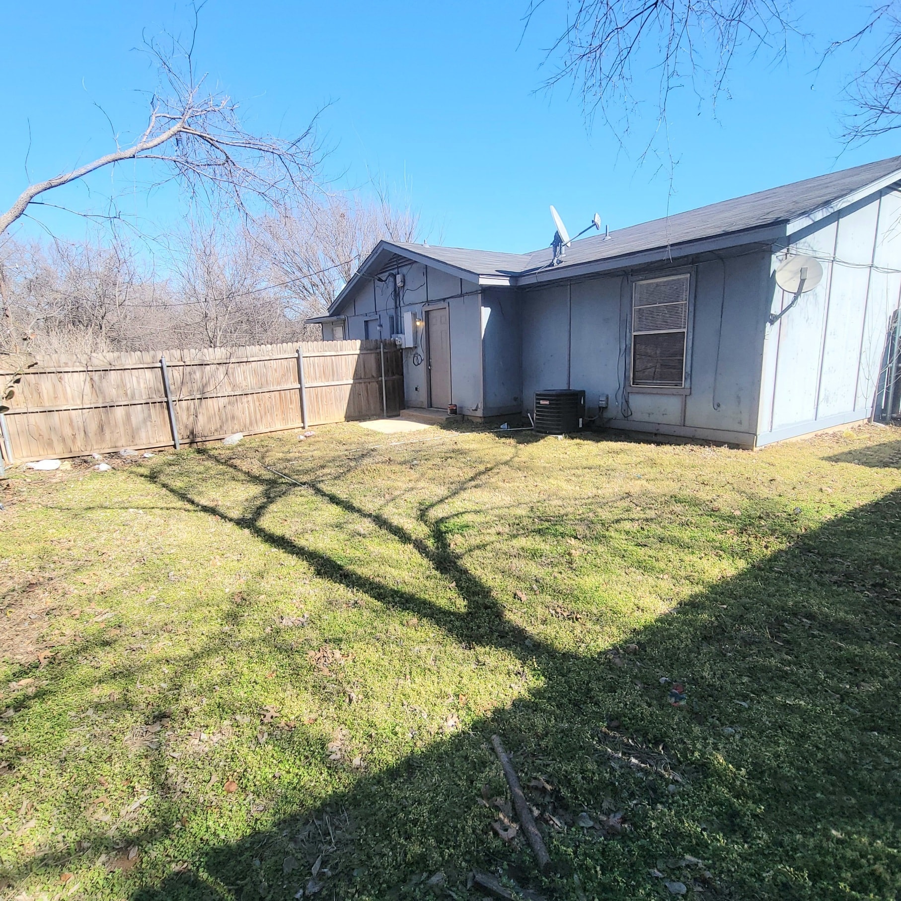 Building Photo - 216 Pine Meadow Dr