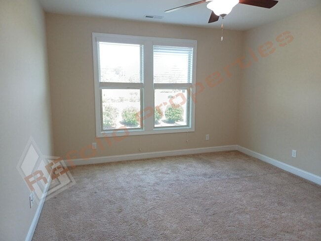 Building Photo - 414 Boscawen Ln